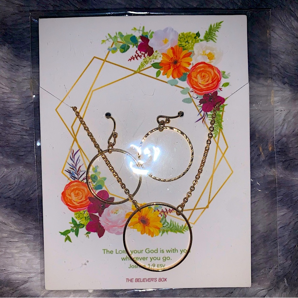 Gold Earring and Necklace Set